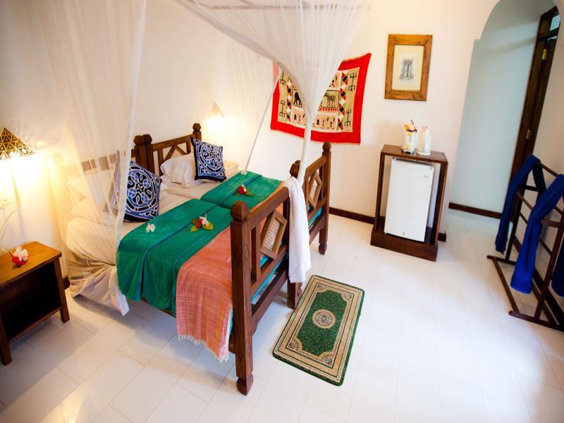 Flame Tree Hotel