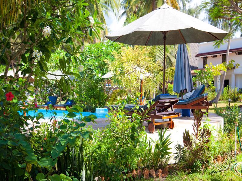 Hotel Flame Tree